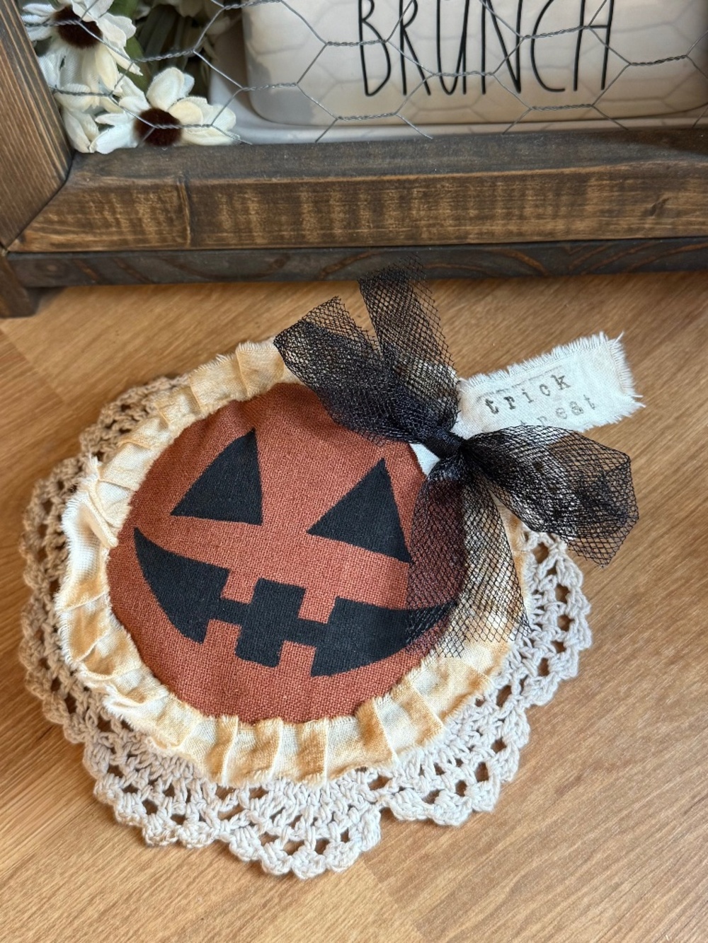 Primitive Pumpkin Pie Farmhouse Decor